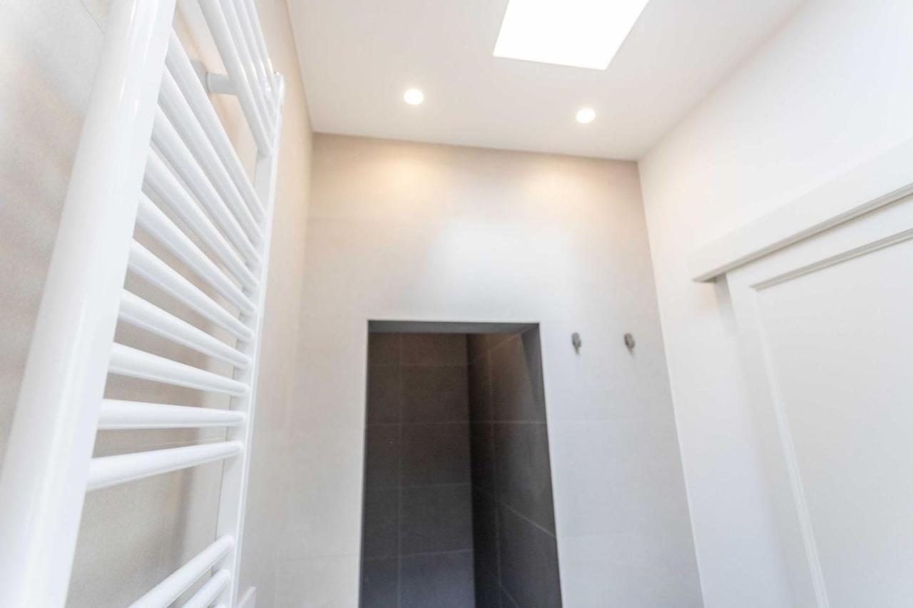 Dimora Dei Maestri-Camera Con Veranda E Bagno Privati Felline Extérieur photo