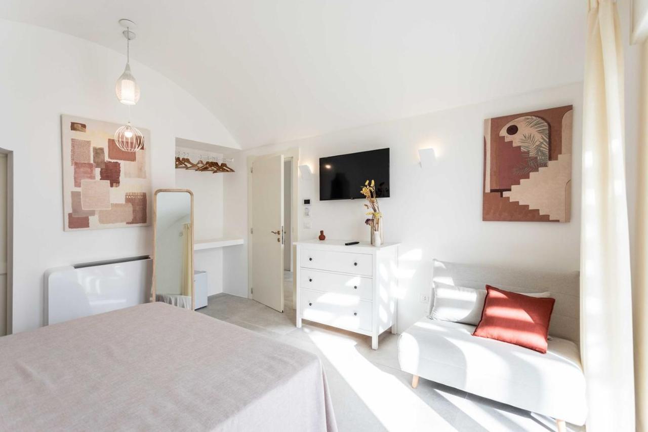 Dimora Dei Maestri-Camera Con Veranda E Bagno Privati Felline Extérieur photo